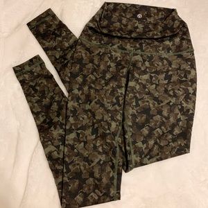 Lululemon Leggings - size 4